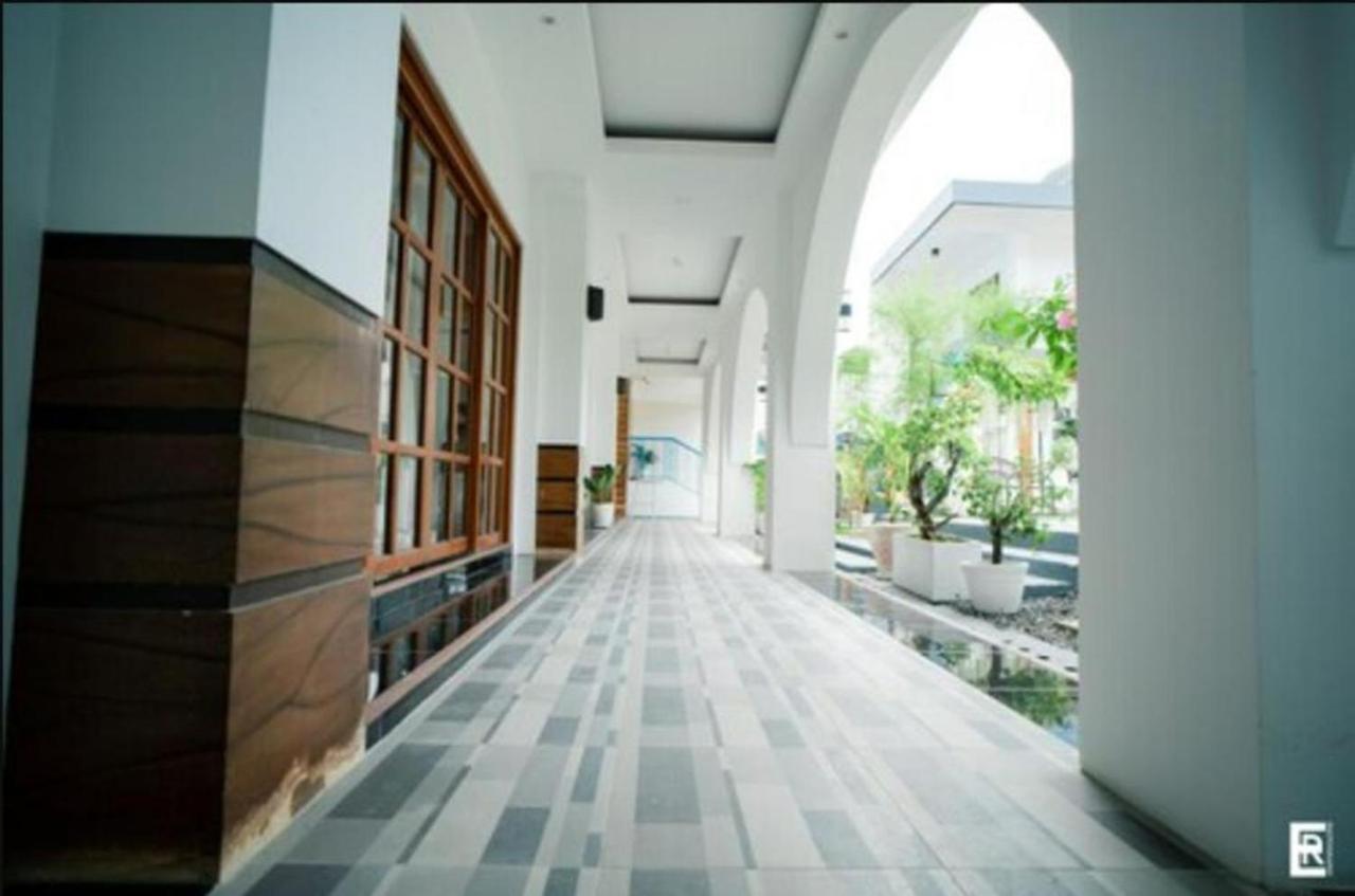 Bernese Resort Hotel Powered By Cocotel Ligao Zewnętrze zdjęcie